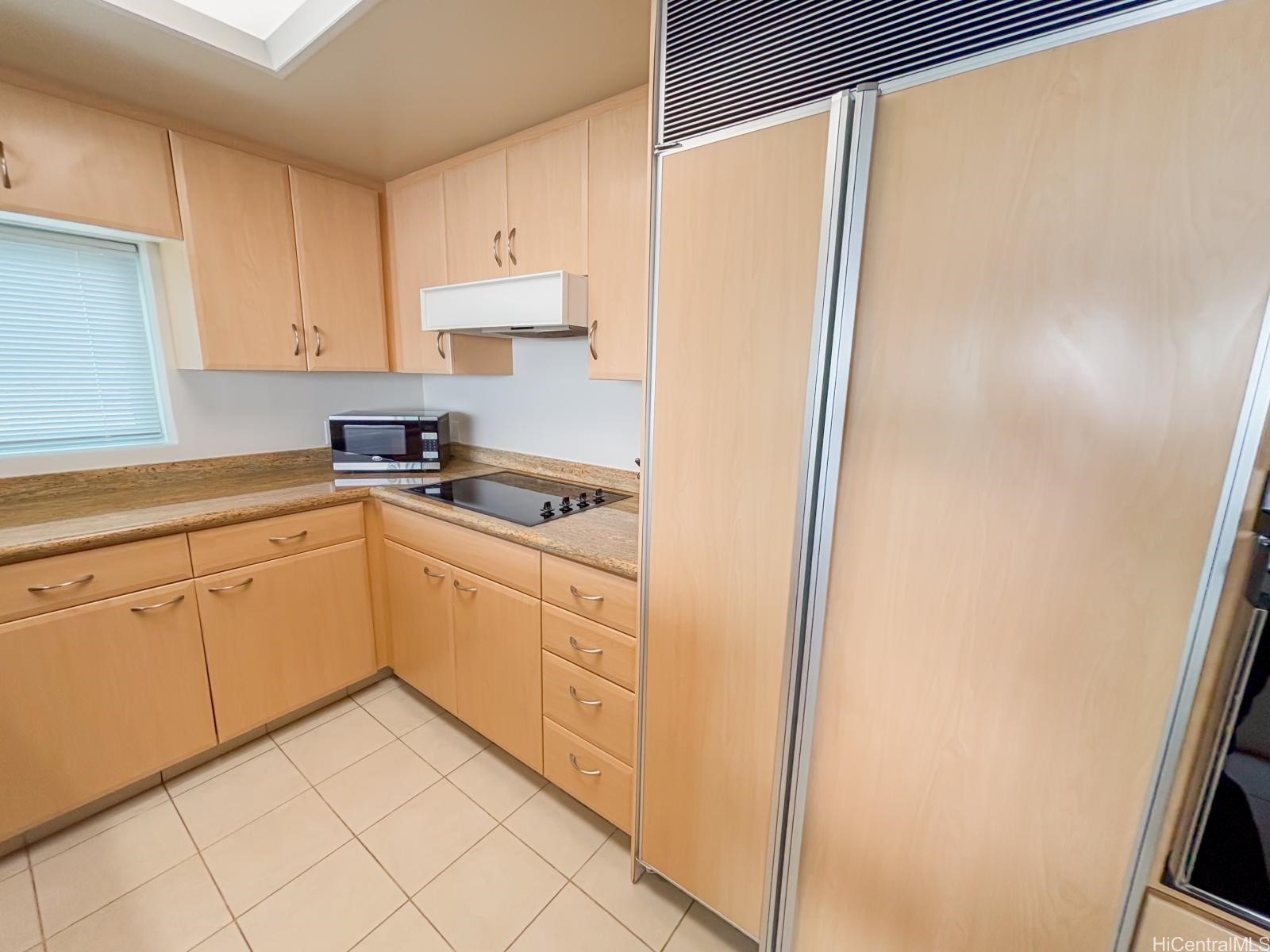 1341 Kapiolani Boulevard 16a Property Photo 6