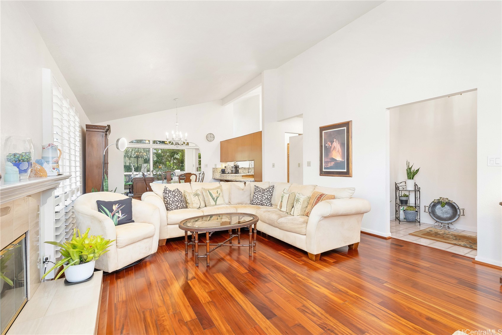 98-1421 Onikiniki Place 5 Property Photo 3