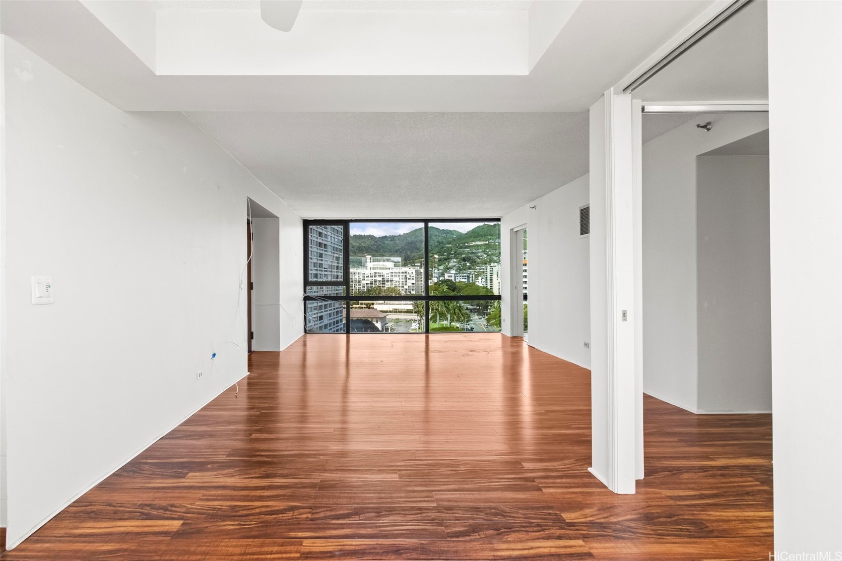 1114 Punahou Street 14a Property Photo 2