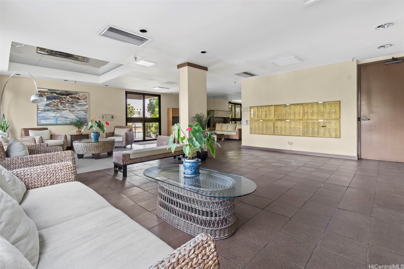 1114 Punahou Street 14a Property Photo 11