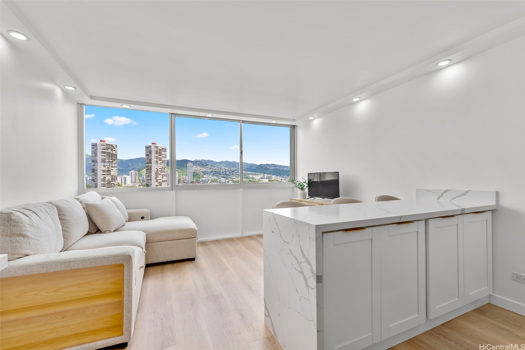 2211 Ala Wai Boulevard 1409 Property Photo 19