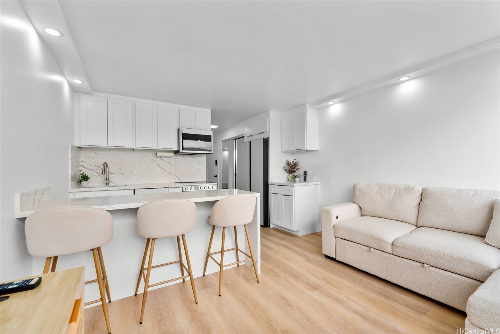 2211 Ala Wai Boulevard 1409 Property Photo 20
