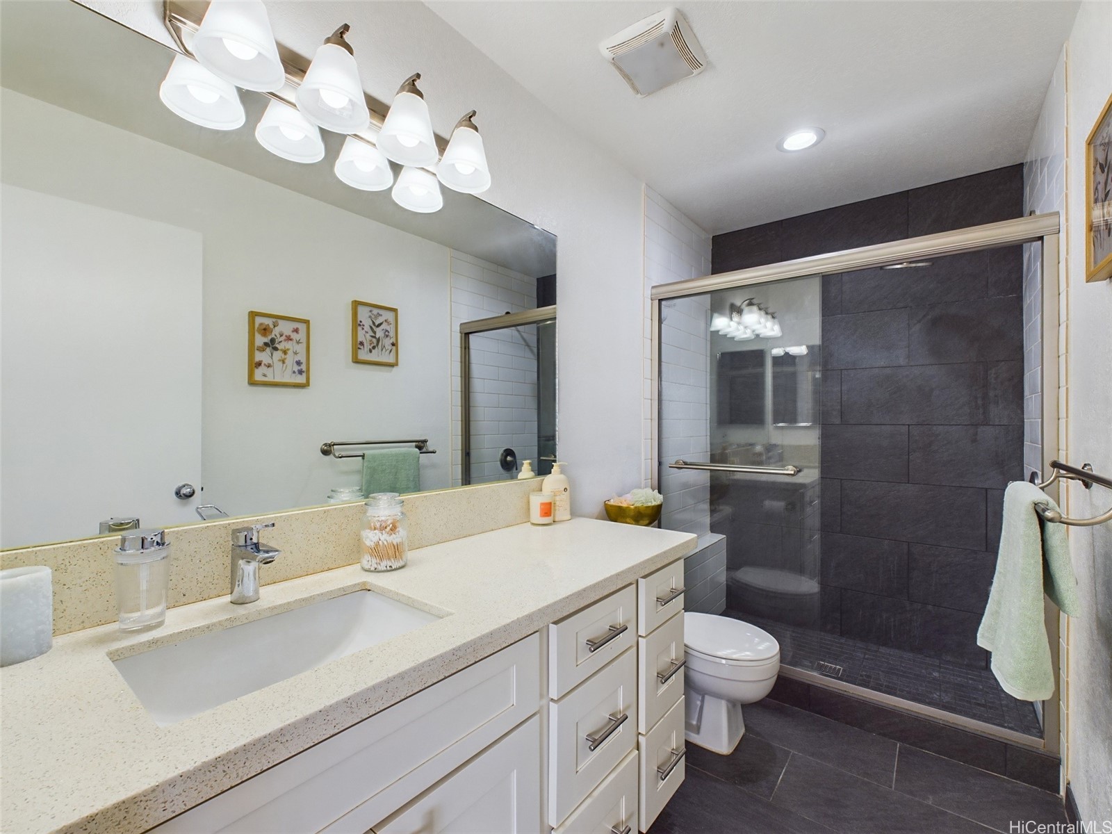 572 Mananai Place 20a Property Photo 4