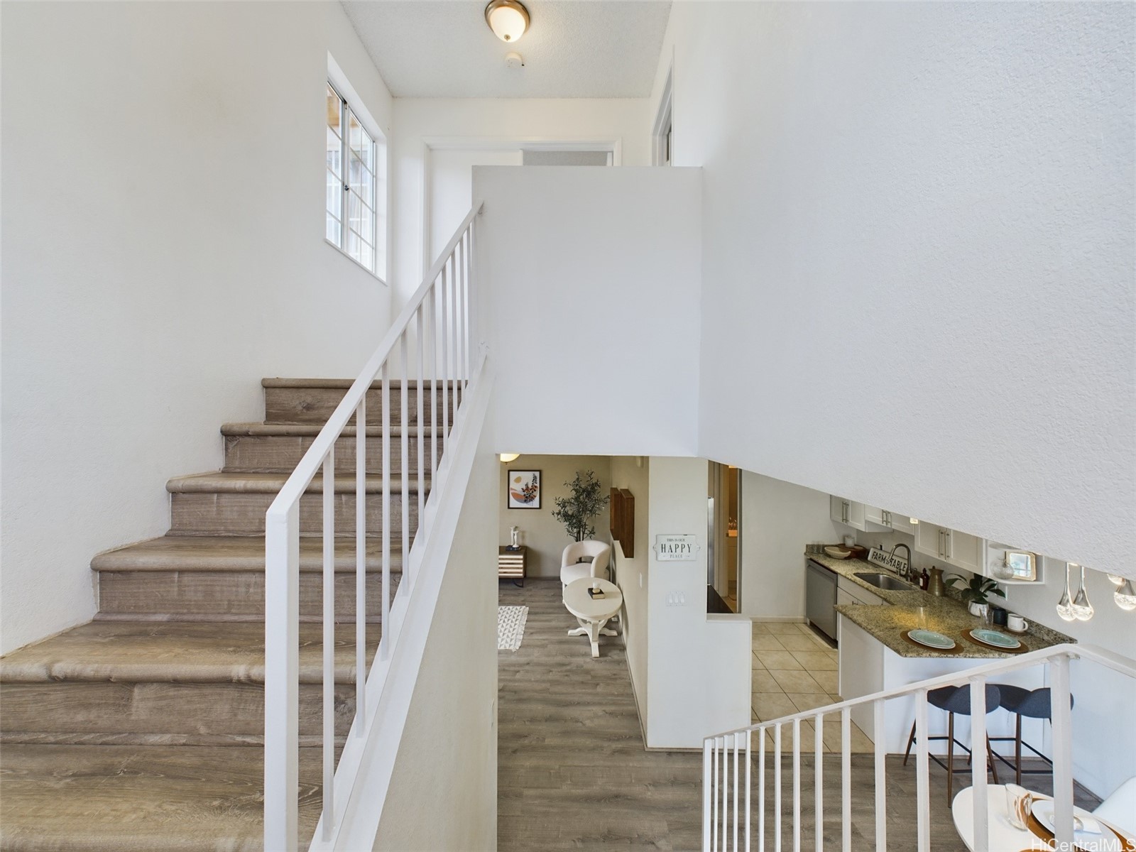 572 Mananai Place 20a Property Photo 16