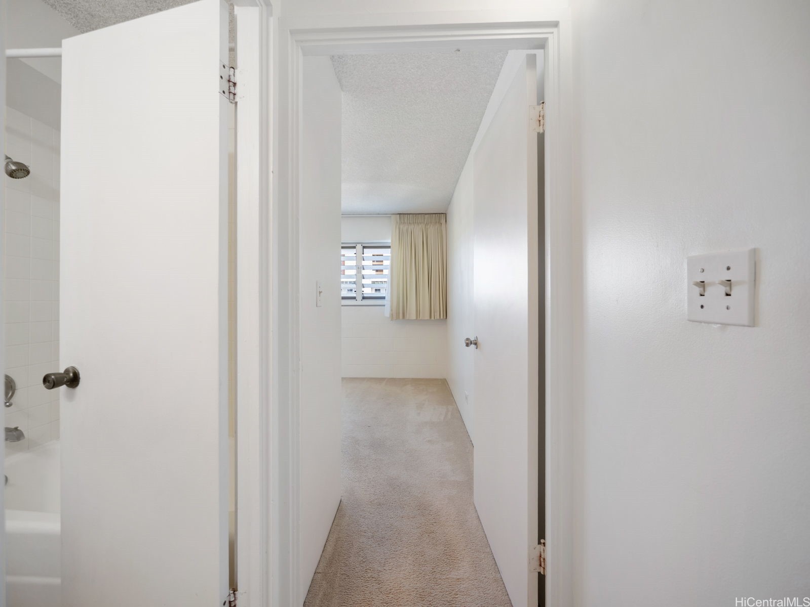2421 Ala Wai Boulevard 1202 Property Photo 11