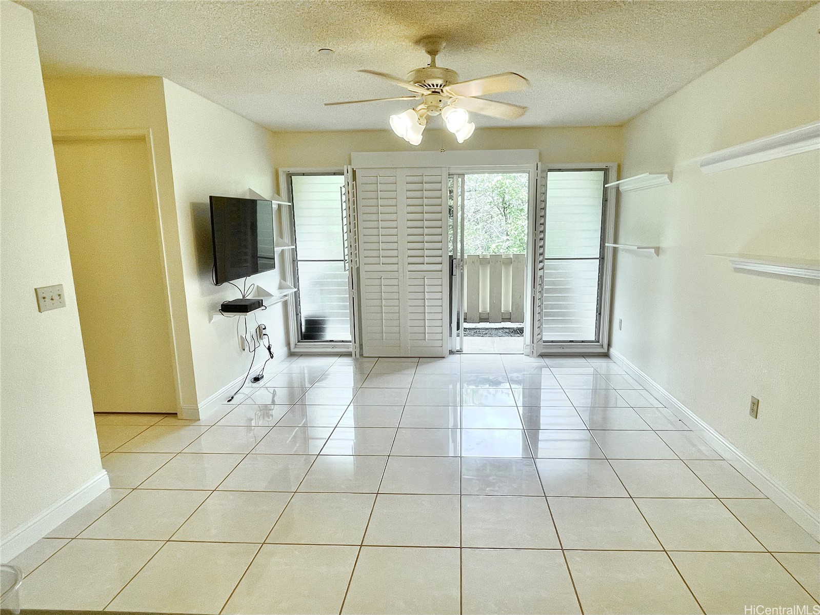 95-1050 Makaikai Street 14f Property Photo 10