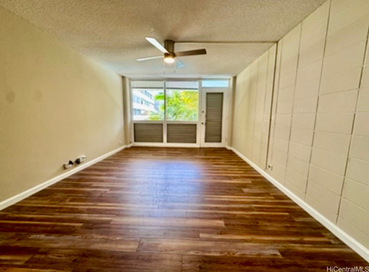 425 Ena Road 302b Property Photo 3