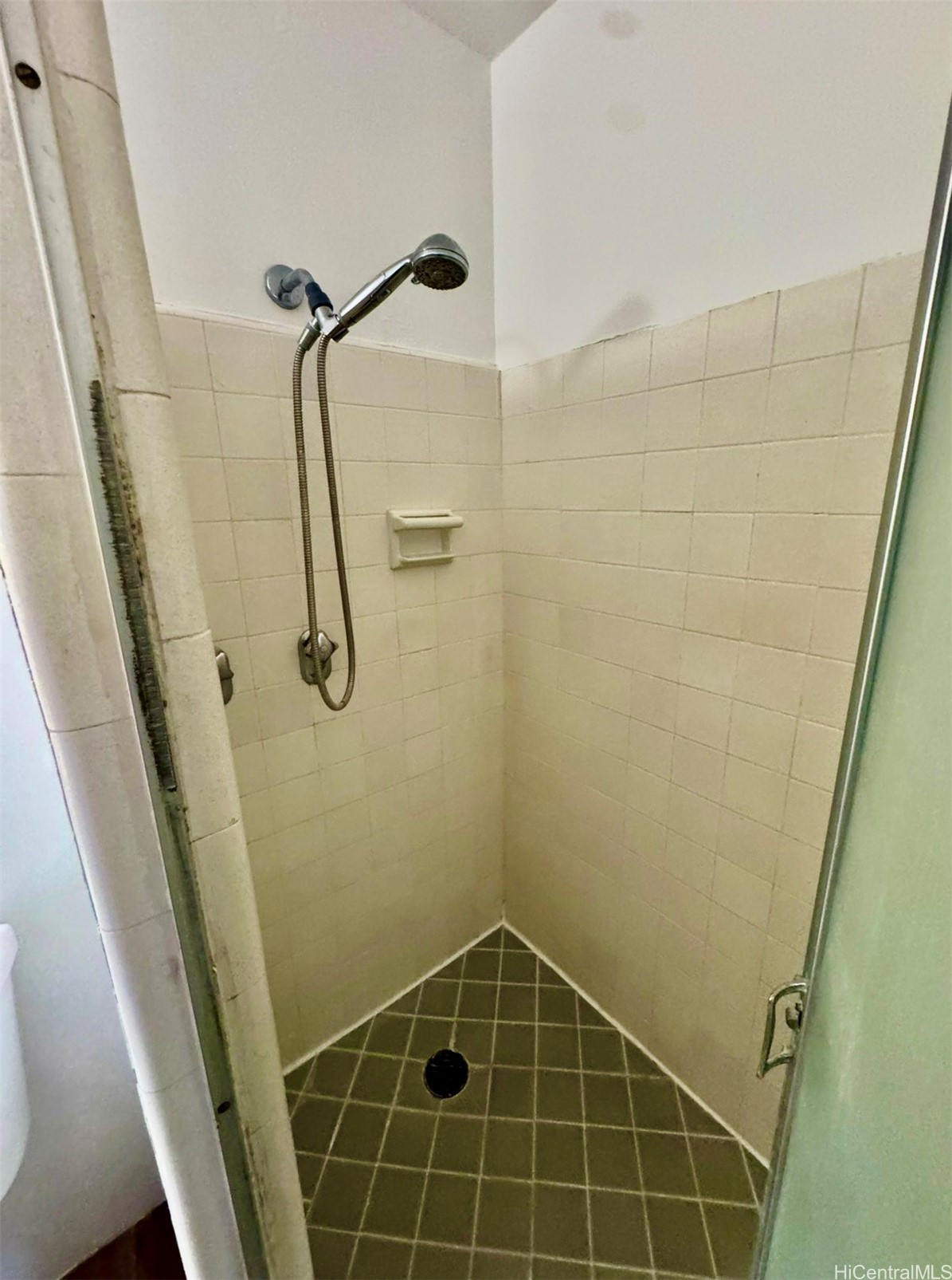 425 Ena Road 302b Property Photo 11
