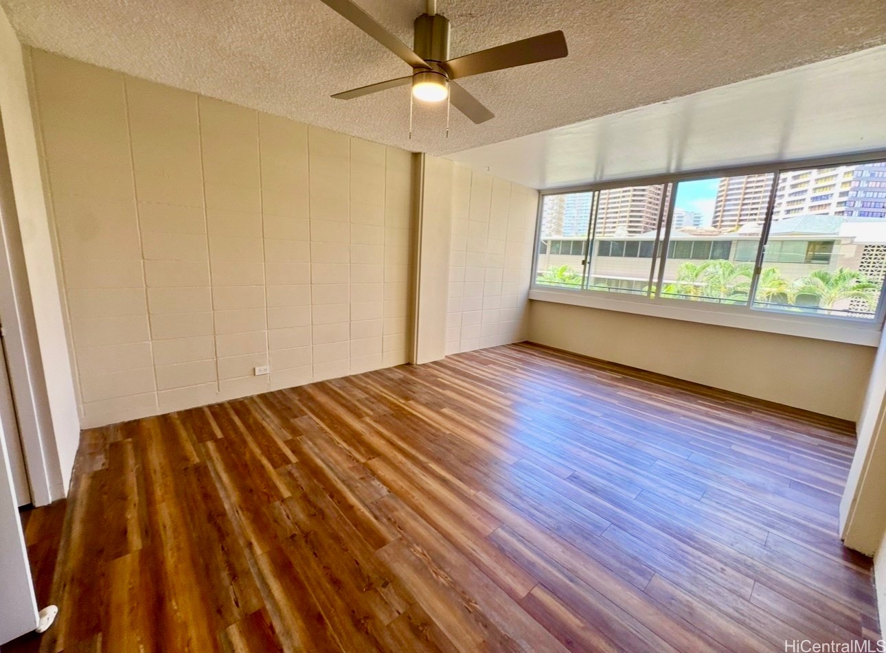 425 Ena Road 302b Property Photo 19