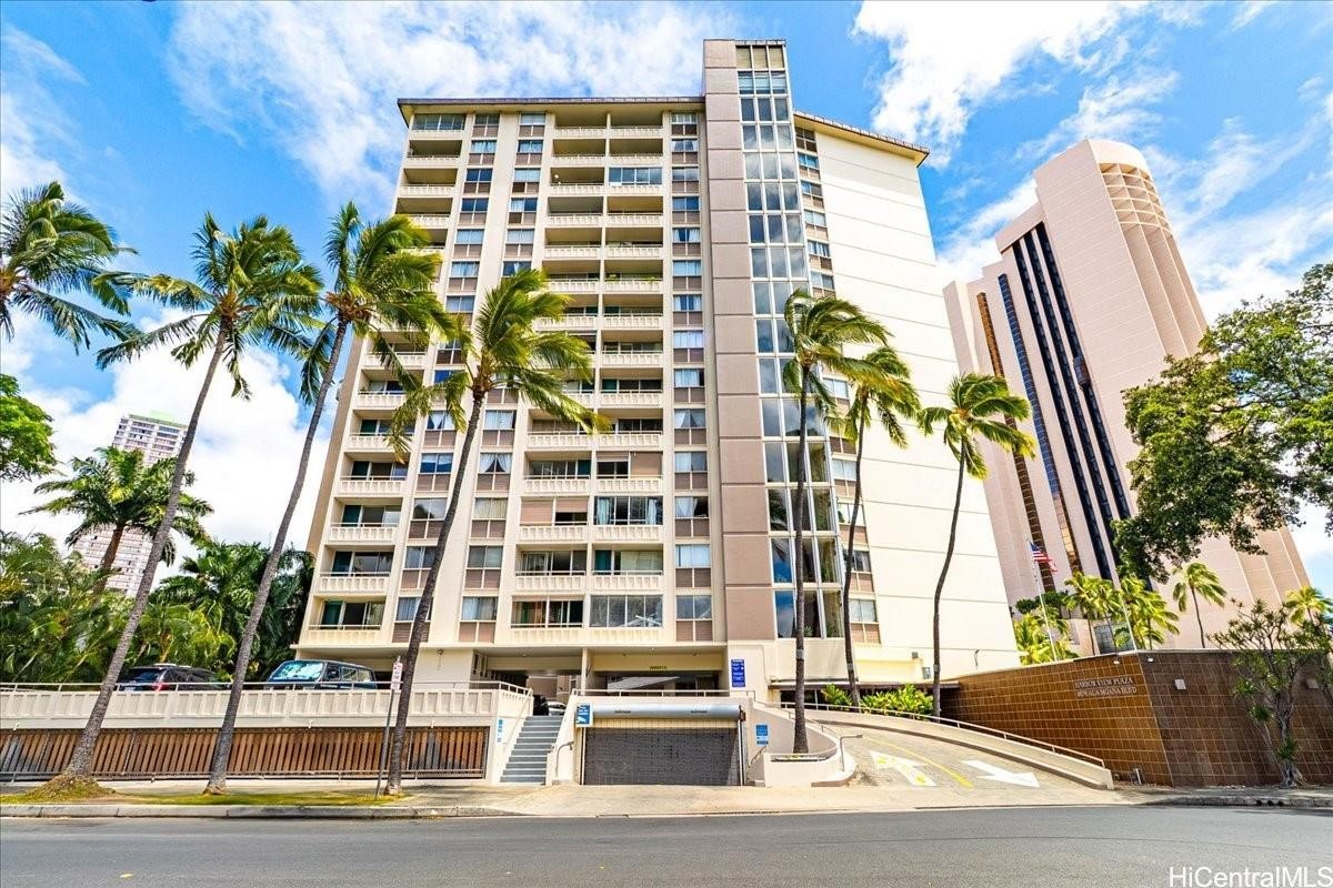 1676 Ala Moana Boulevard 1303 Property Photo 1
