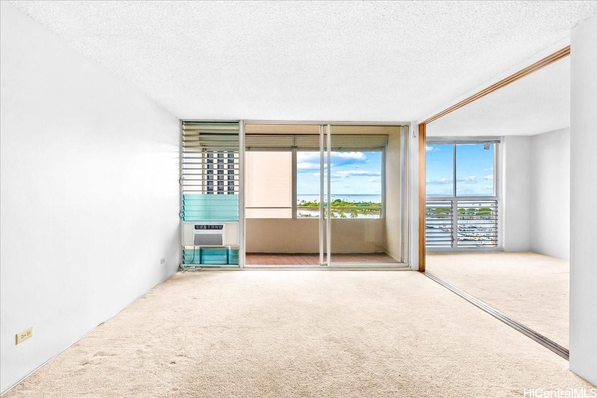 1676 Ala Moana Boulevard 1303 Property Photo 11
