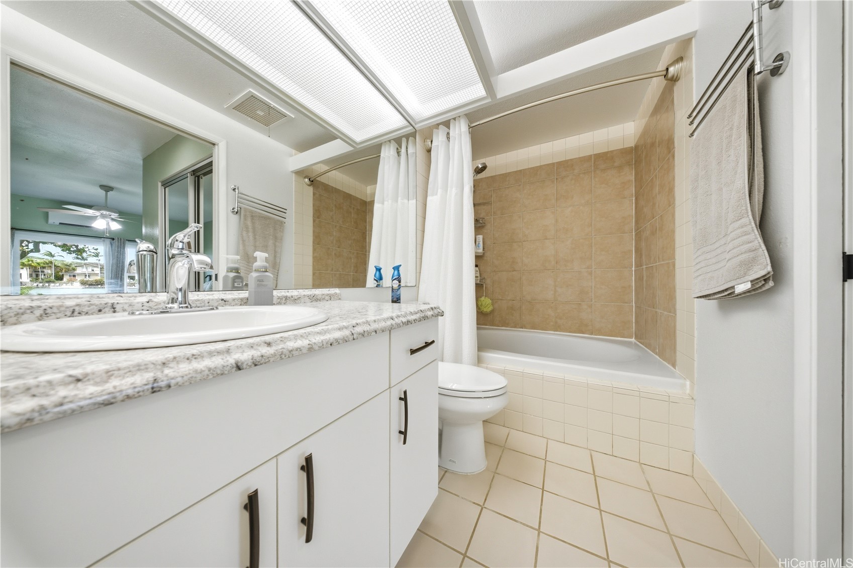7007 Hawaii Kai Drive C16 Property Photo 20