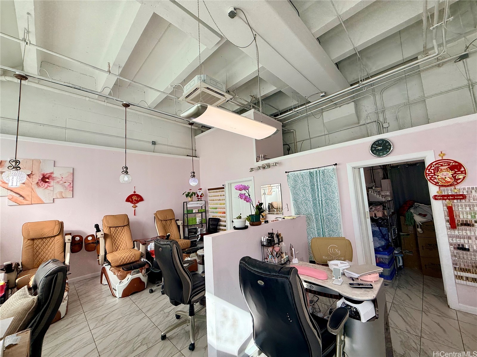 400 Keawe Streets Property Photo 14