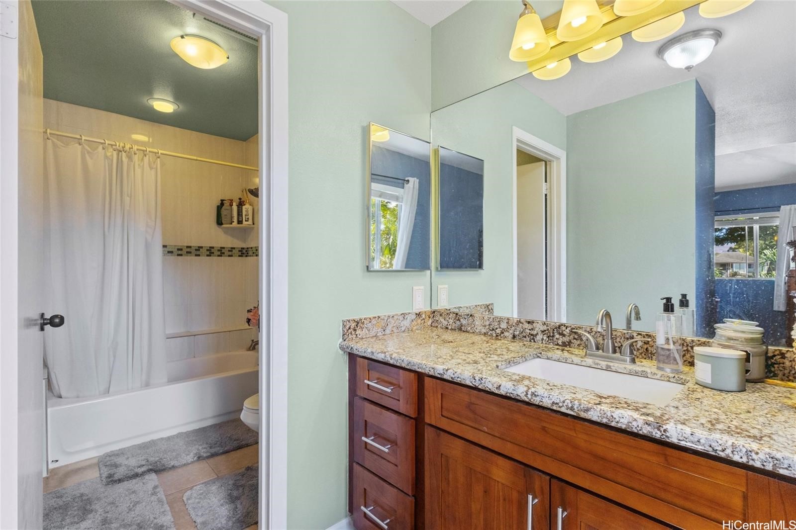 91-1015 Aawa Drive Property Photo 12