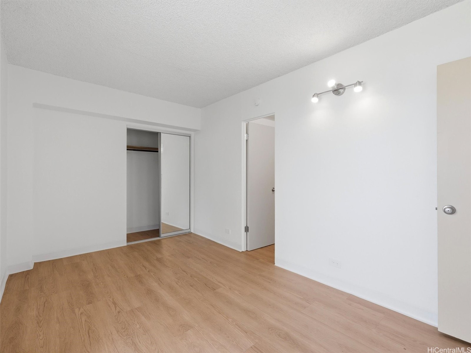 2120 Fern Street 302 Property Photo 14
