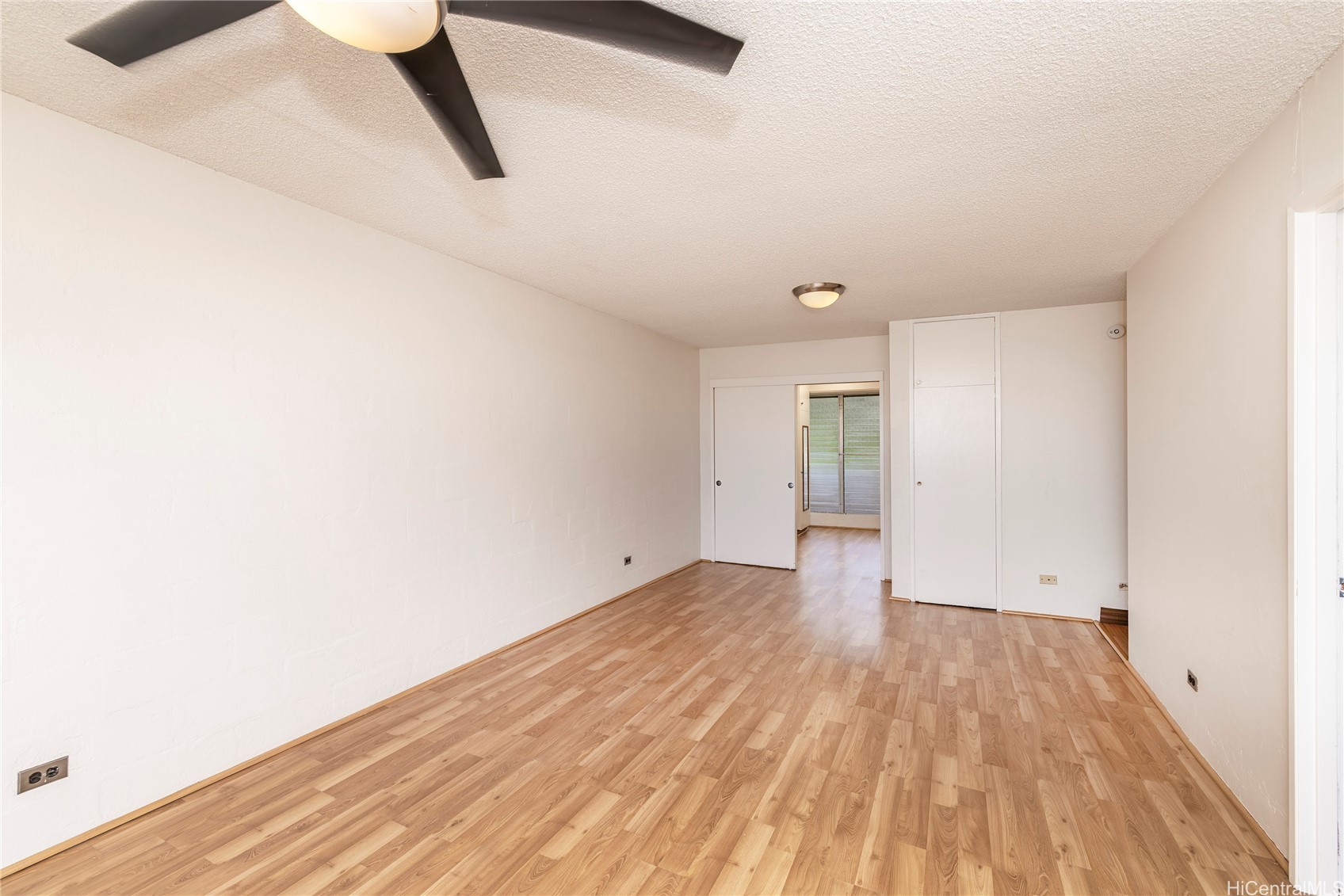 3350 Sierra Drive 305 Property Photo 5