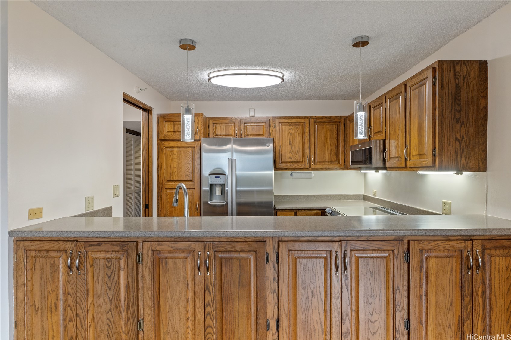 555 Hahaione Street 5e Property Photo 10