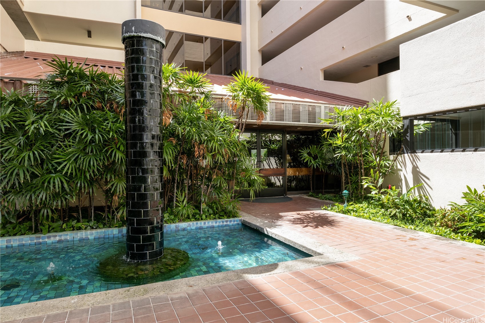 555 Hahaione Street 5e Property Photo 19