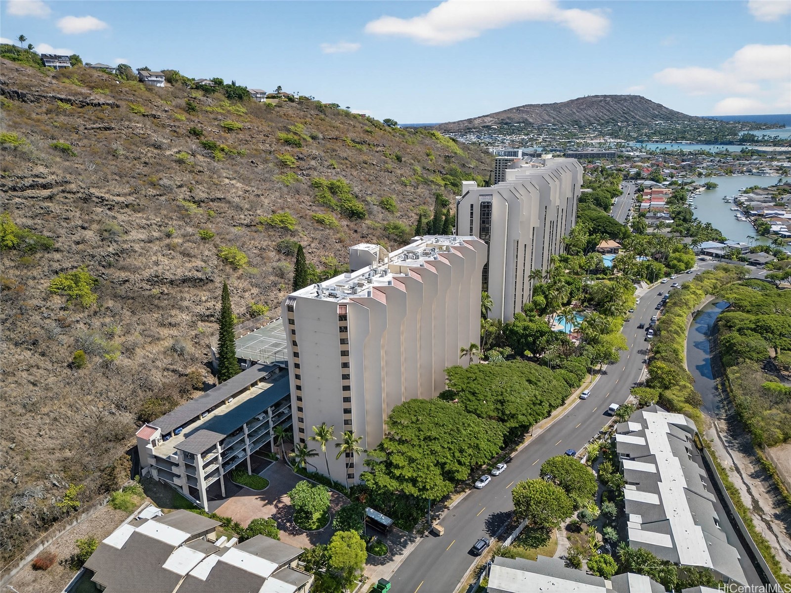 555 Hahaione Street 5e Property Photo 22