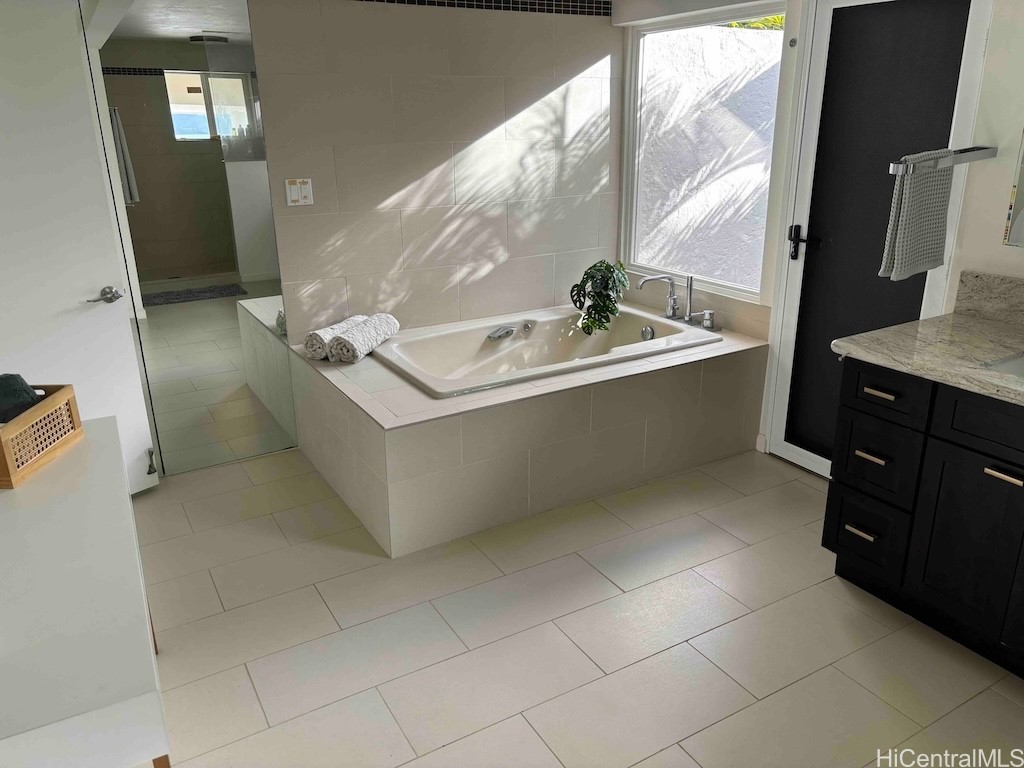 532 Portlock Road Property Photo 12