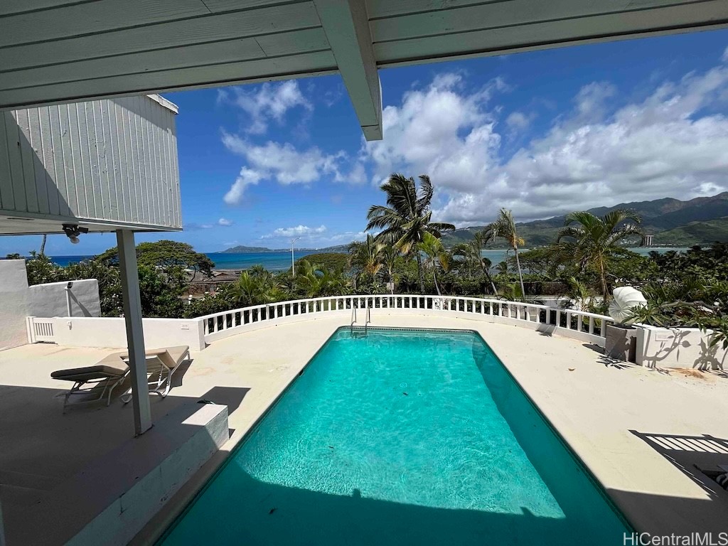 532 Portlock Road Property Photo 19