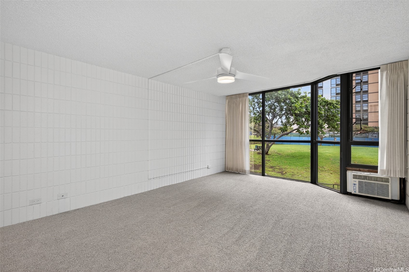 855 Makahiki Way 207 Property Photo 2