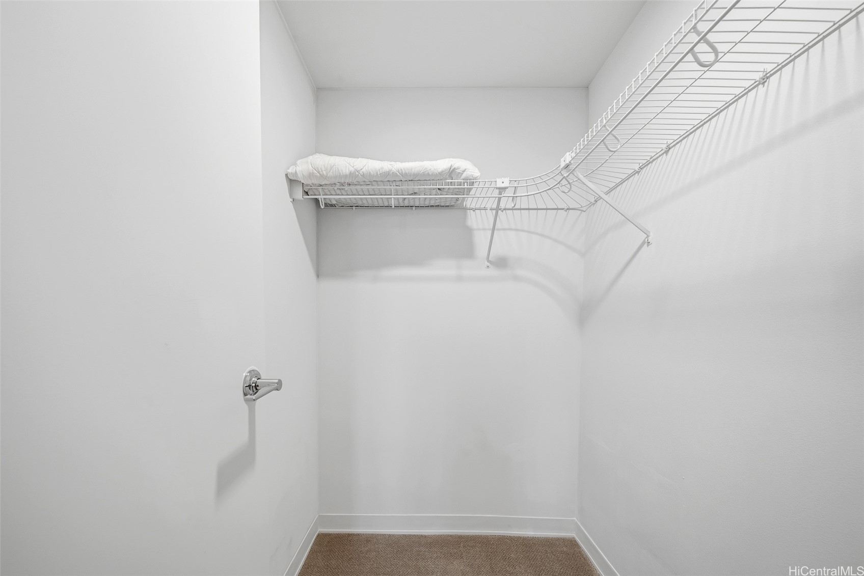 987 Queen Street 4013 Property Photo 13