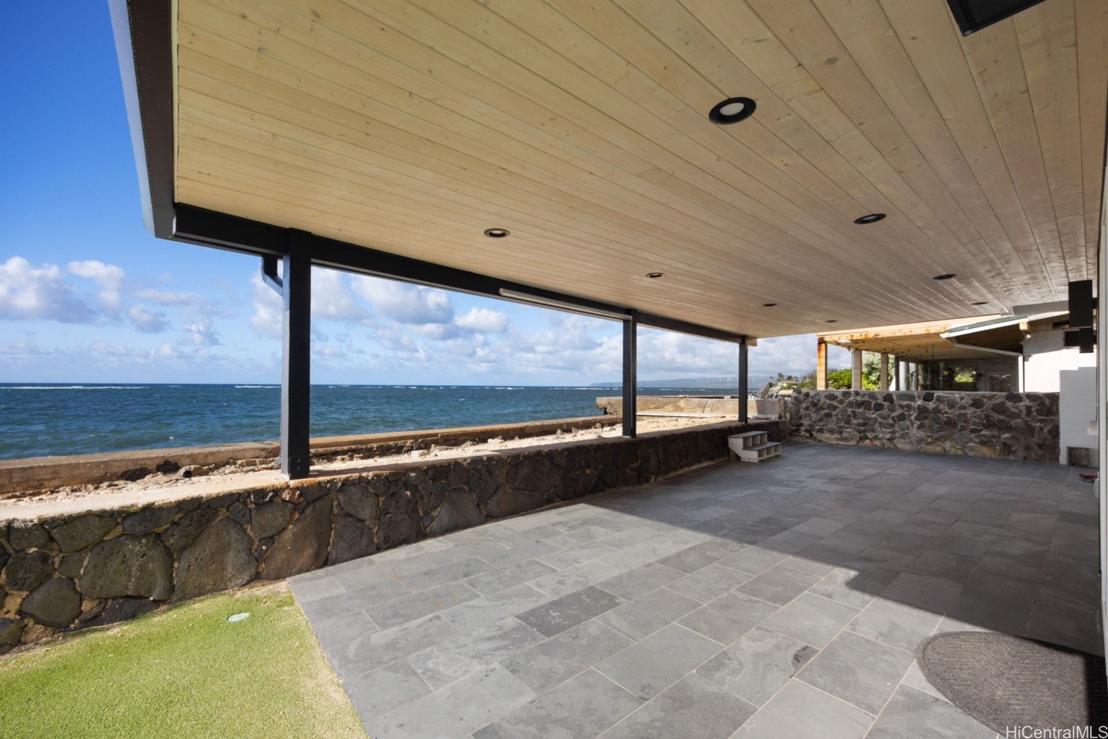 68-695 Farrington Highway Property Photo 9