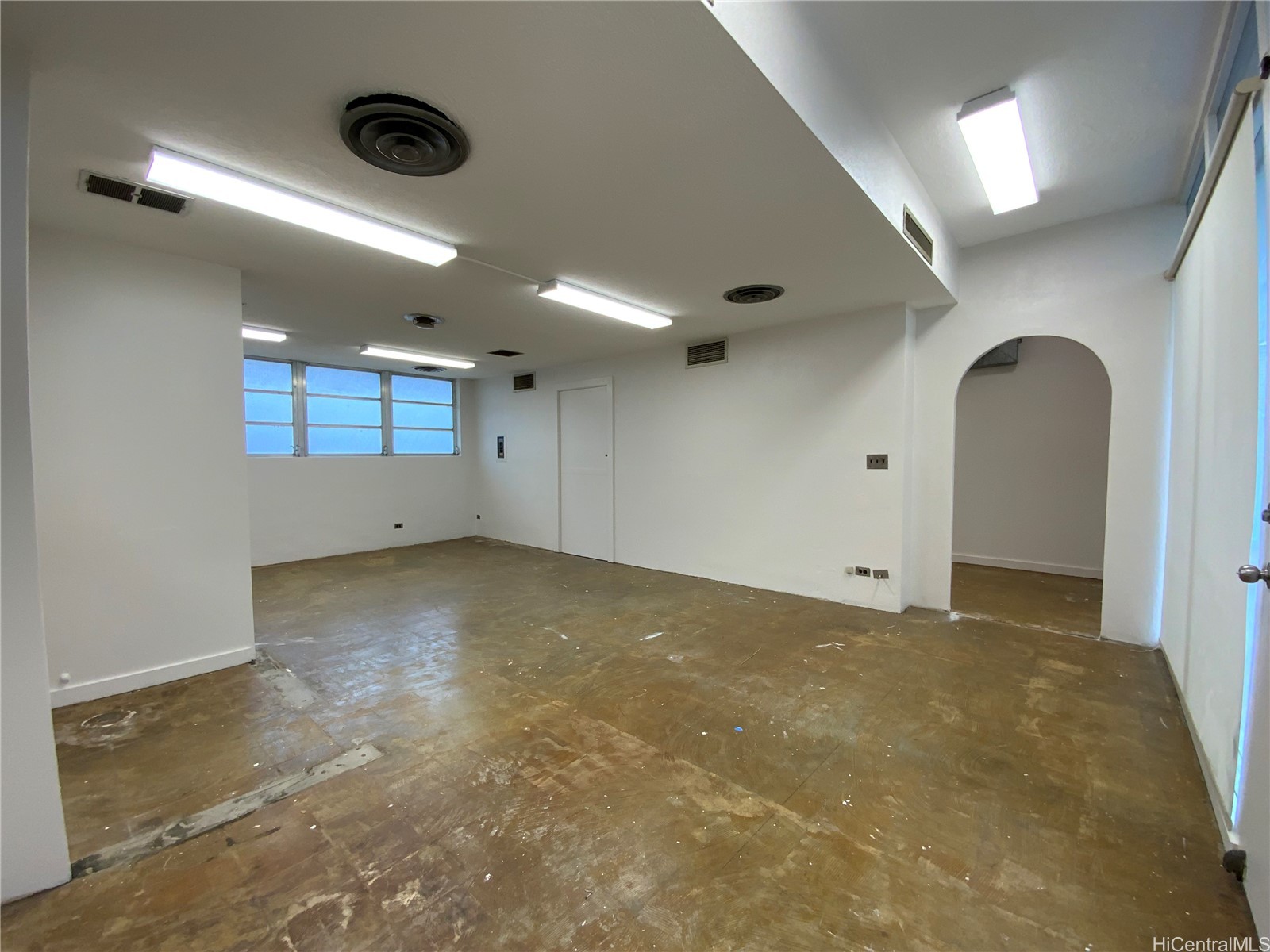 1741 Nuuanu Avenue Property Photo 3