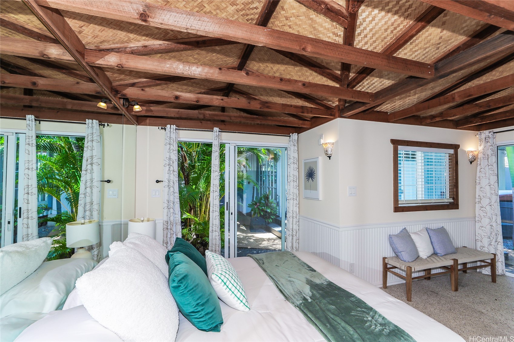 3025 Diamond Head Road Property Photo 11