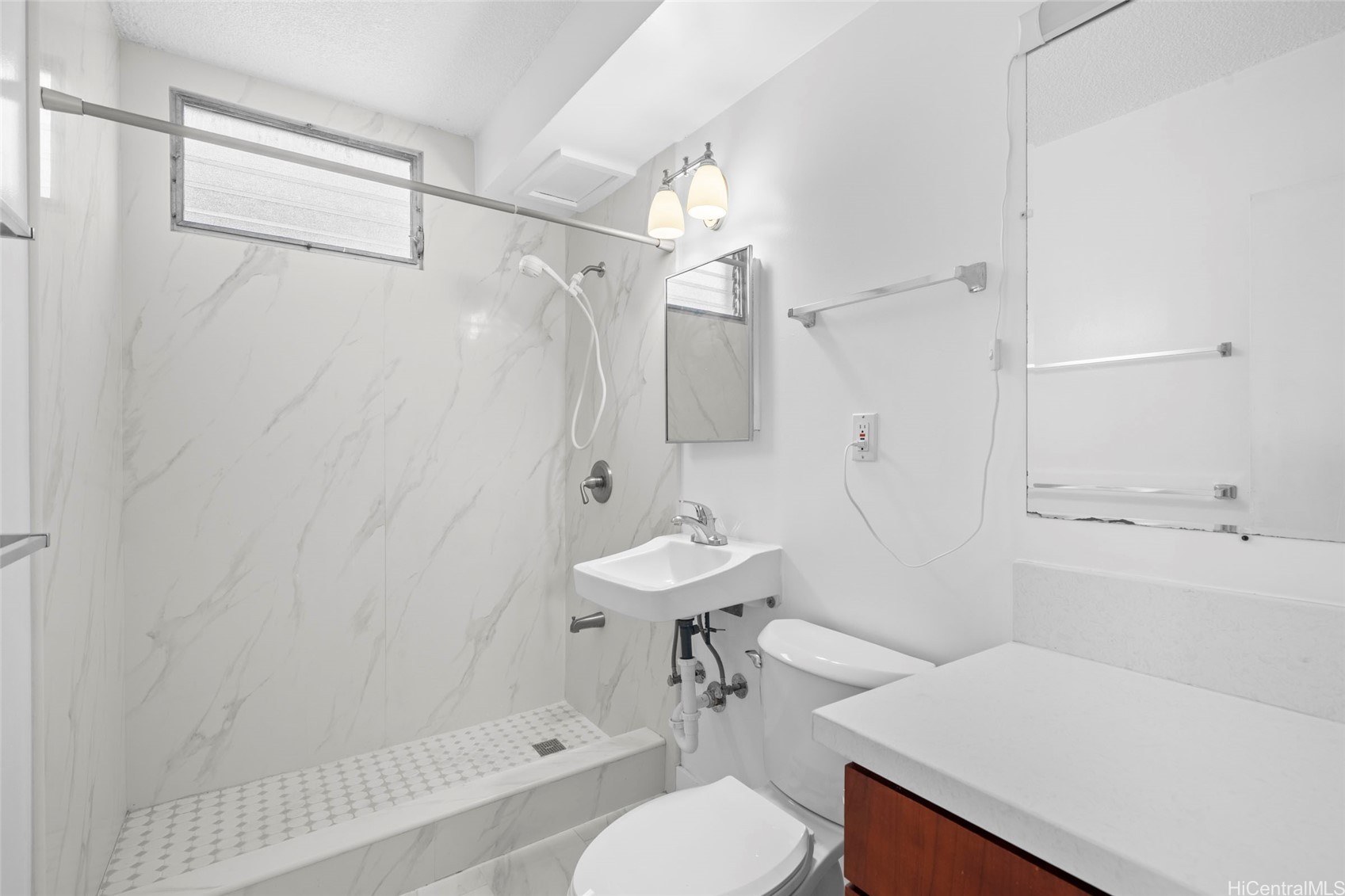 98-120 Lipoa Place 204 Property Photo 7