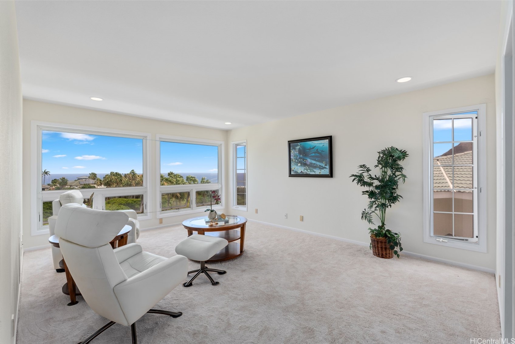 1025 Hanohano Way Property Photo 7
