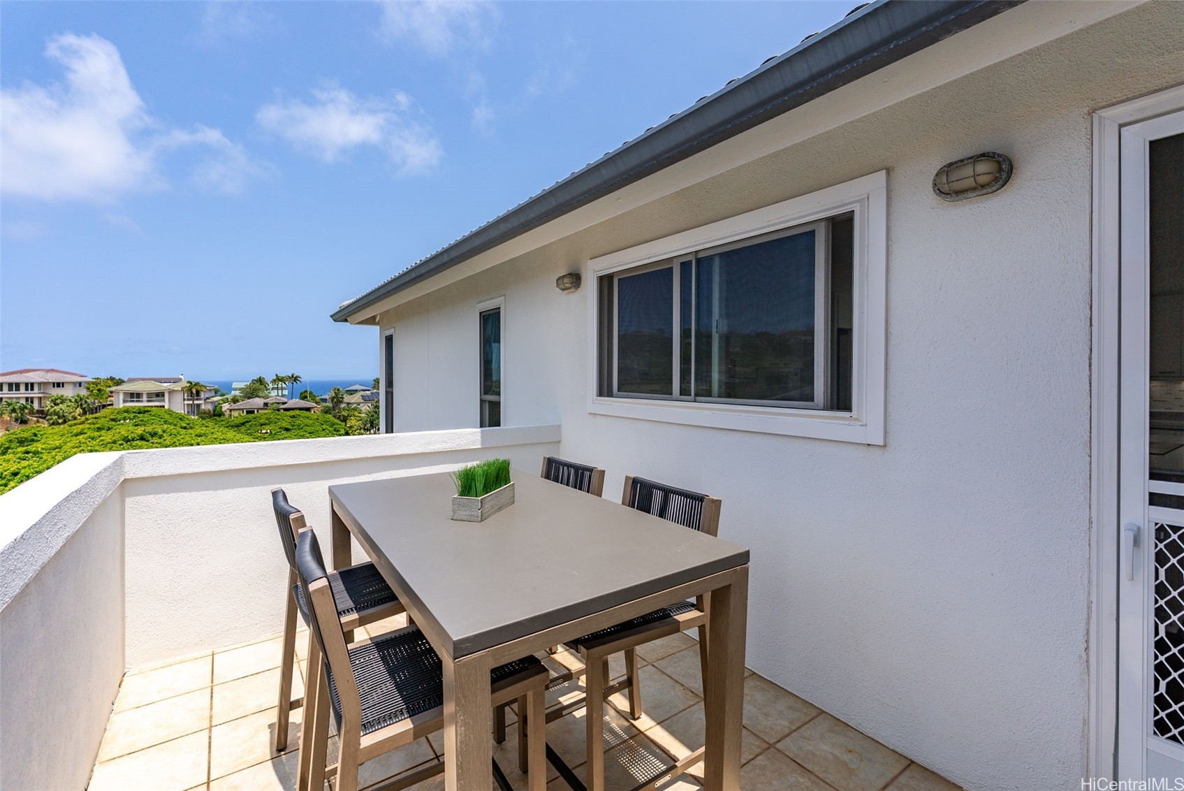 1025 Hanohano Way Property Photo 10