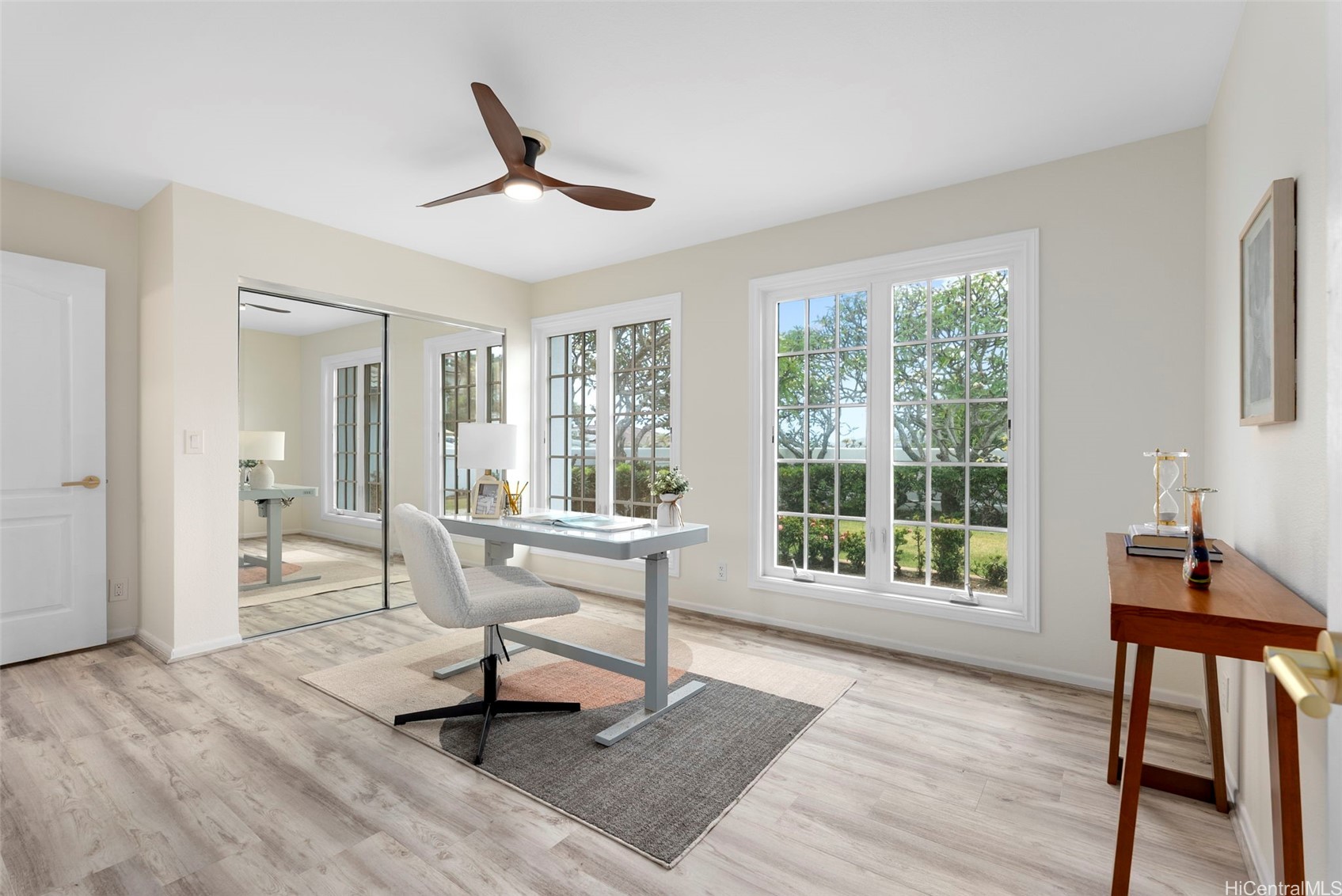 1025 Hanohano Way Property Photo 20