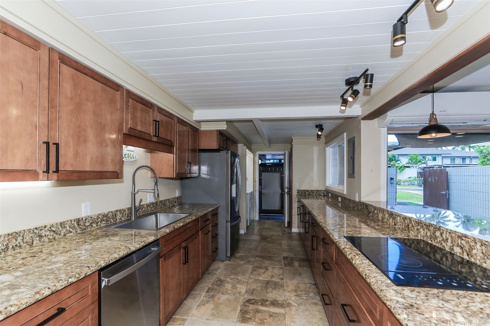 417 Koko Isle Circle 9908 Property Photo 9