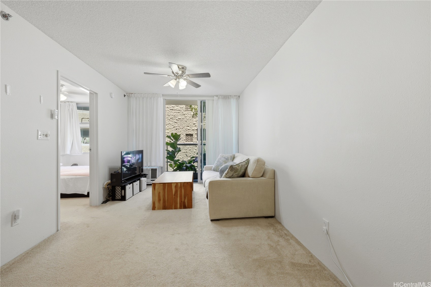 1448 Young Street 304 Property Photo 2
