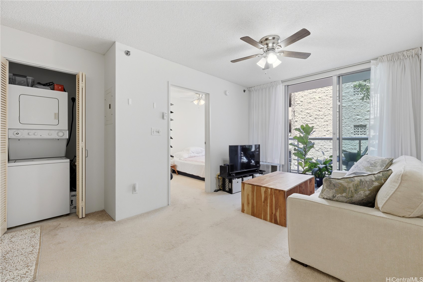 1448 Young Street 304 Property Photo 4
