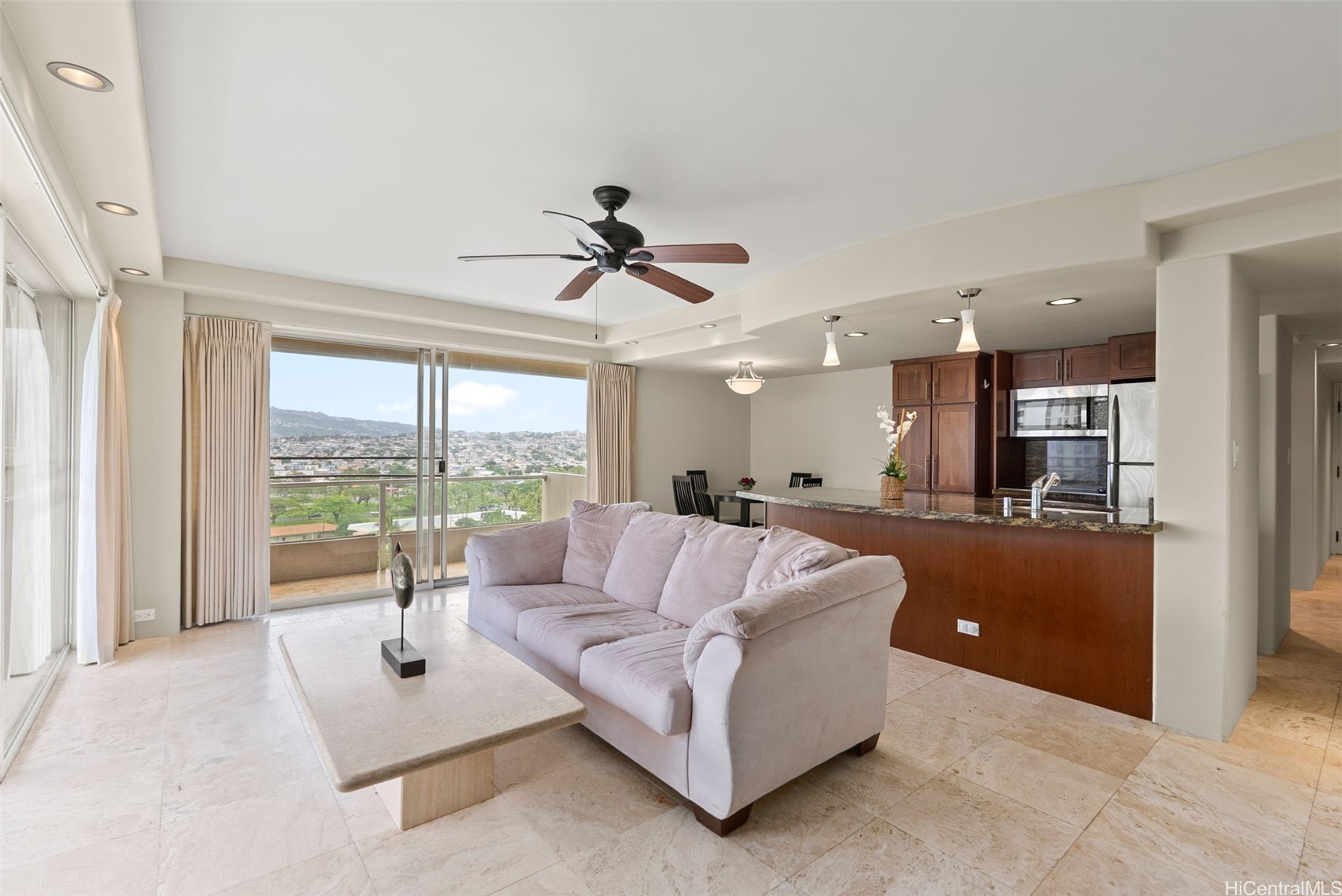 240 Makee Road 12c Property Photo 4