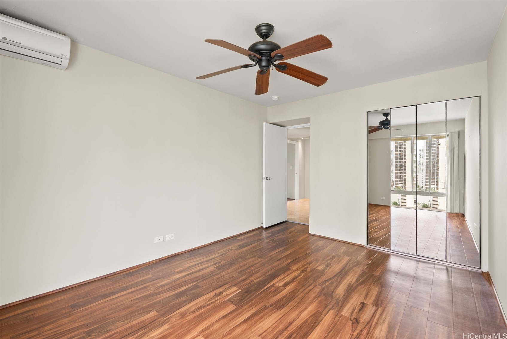 240 Makee Road 12c Property Photo 18