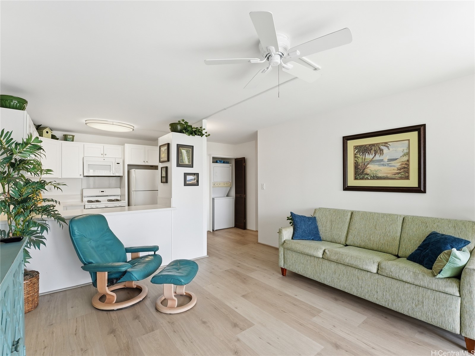 475 Atkinson Drive 1604 Property Photo 14