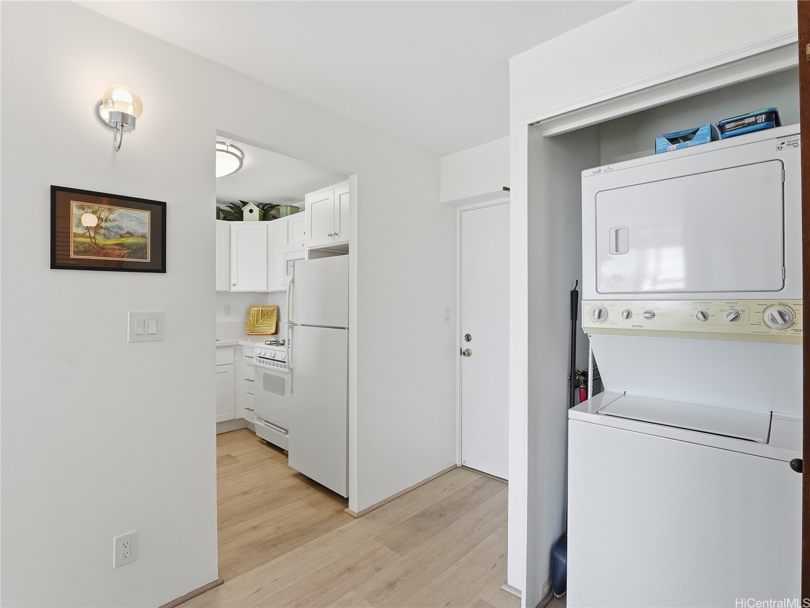 475 Atkinson Drive 1604 Property Photo 15