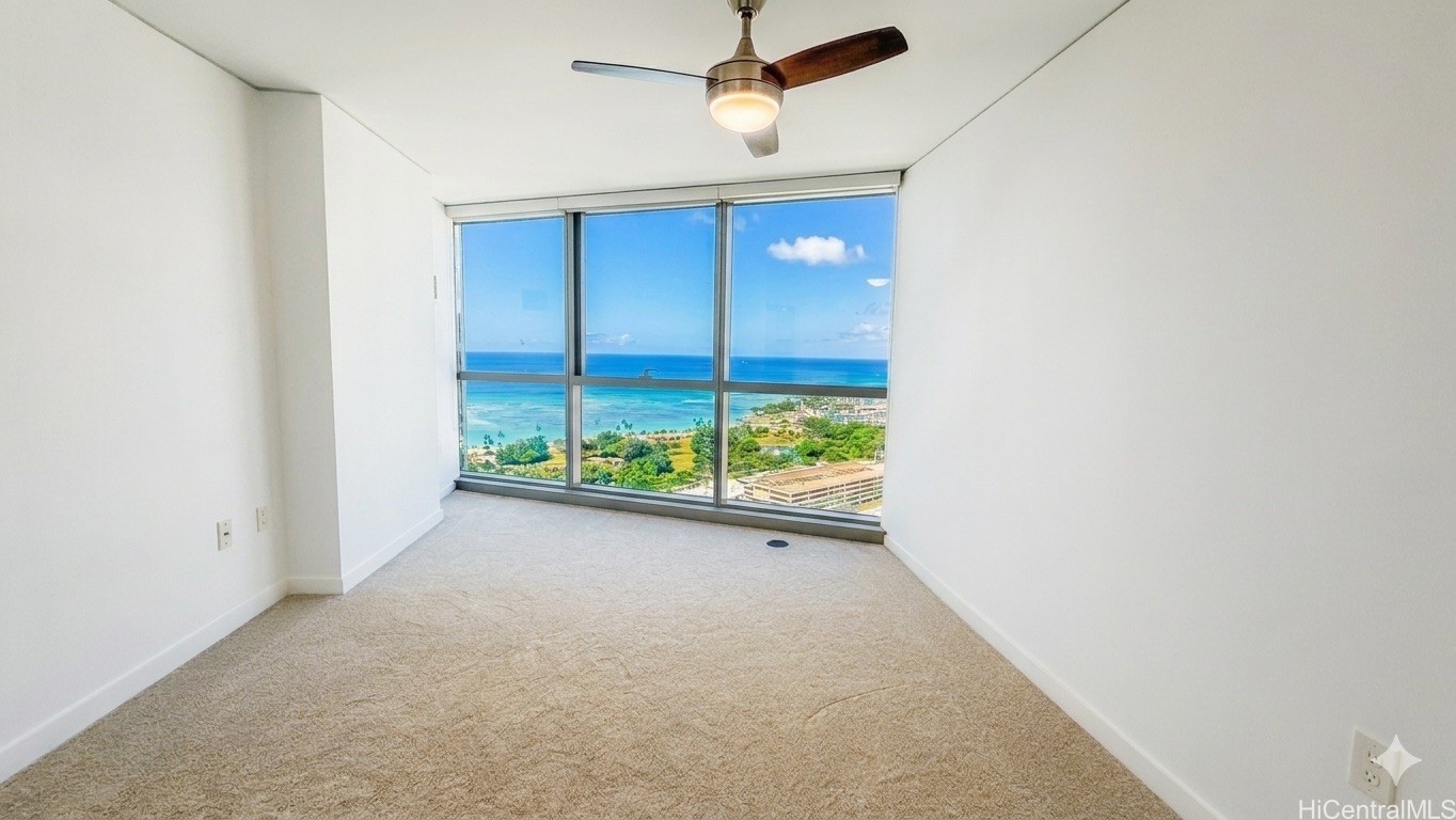 1177 Queen Street 3204 Property Photo 6