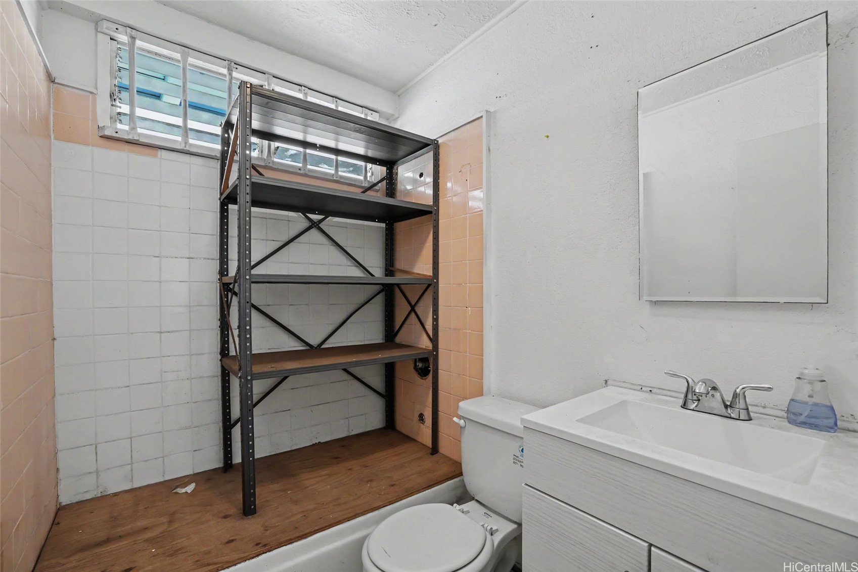 748 Gulick Avenue Property Photo 7