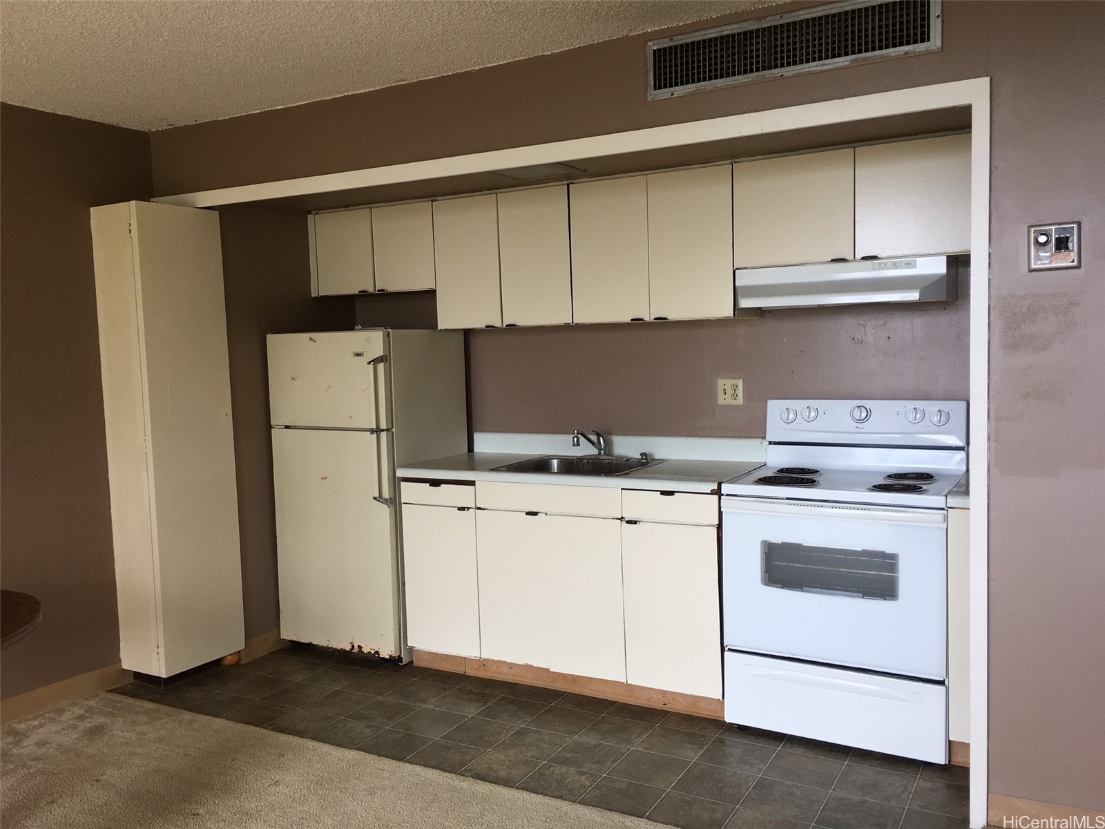 84-770 Kili Drive K540 Property Photo 1