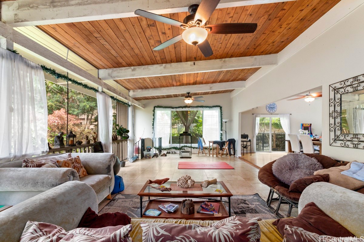 928 Puuomao Place Property Photo 8