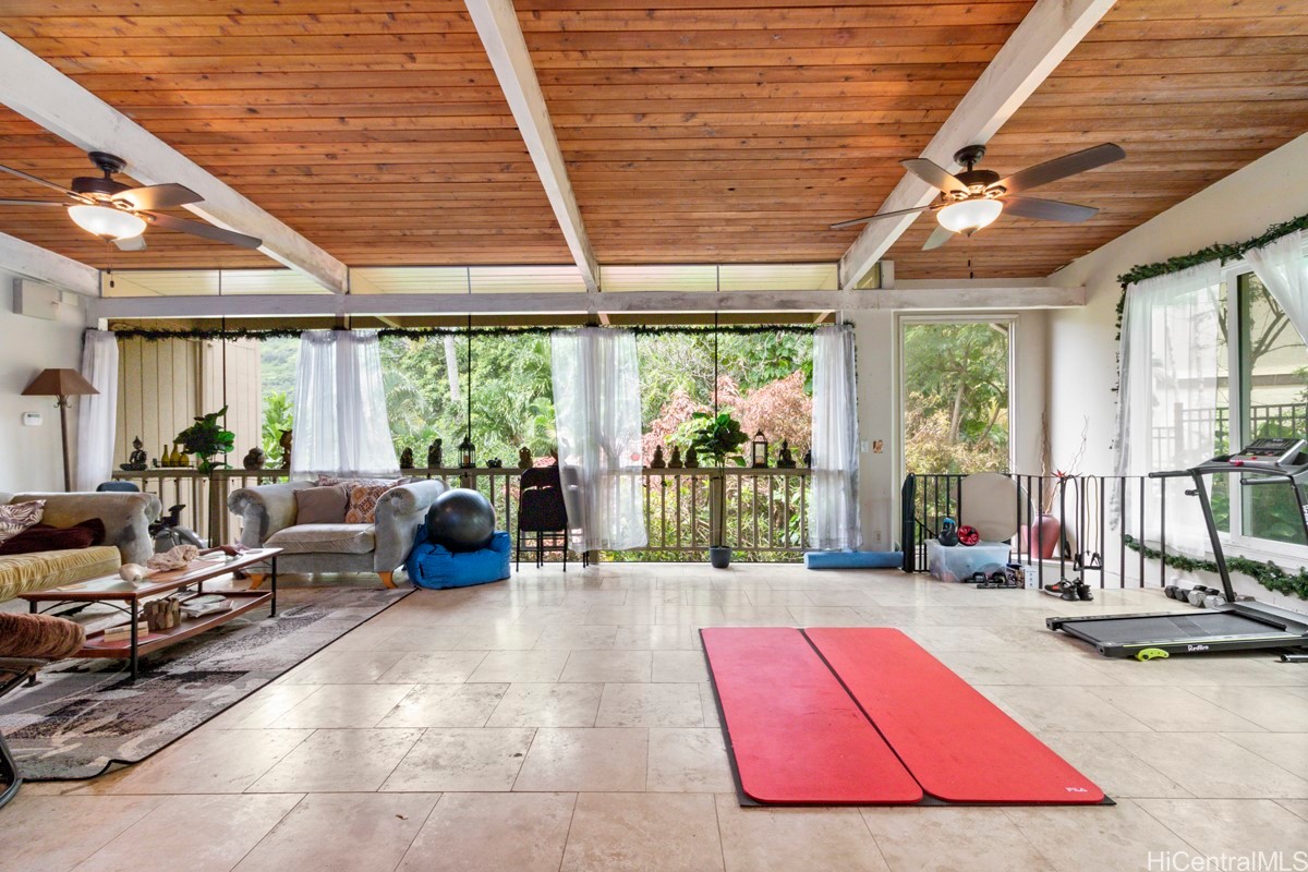 928 Puuomao Place Property Photo 13