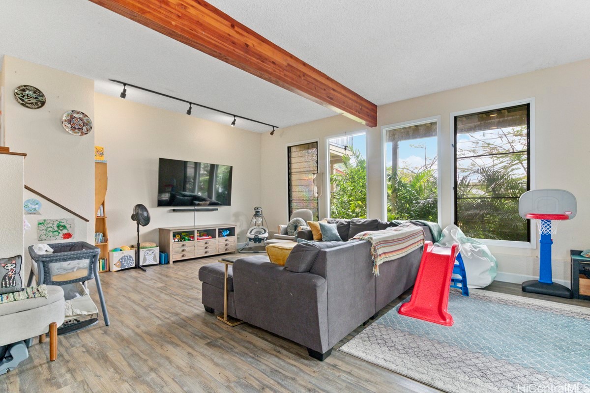 928 Puuomao Place Property Photo 14