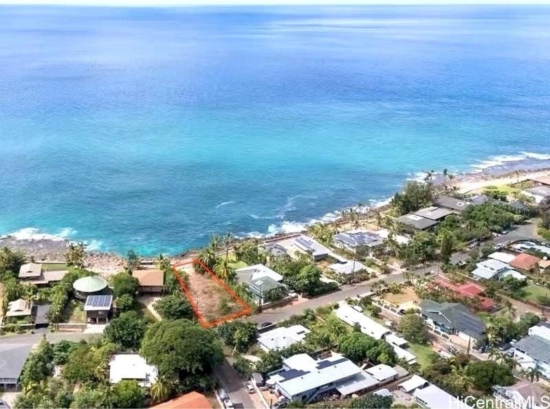 84-207 Makau Street Property Photo 3