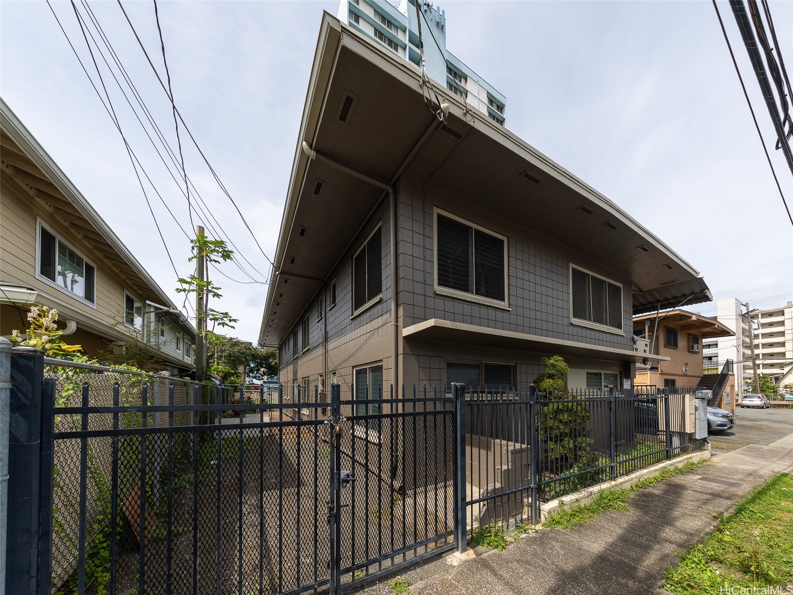 1213 Matlock Avenue Property Photo 3