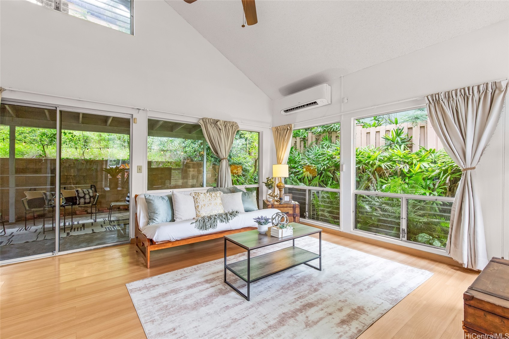 1479 Kanapuu Drive Property Photo 4
